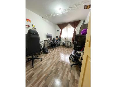 Casa de 5 alcobas en venta en Simon Bolivar, Bogotá, 250 m² · foto 12 de 20