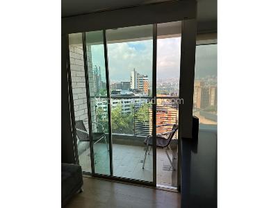Apartaestudio en venta en El Poblado, Medellín, 40 m² · foto 5 de 12