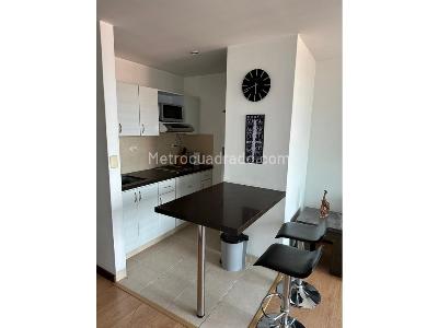 Apartaestudio en venta en El Poblado, Medellín, 40 m² · foto 7 de 12