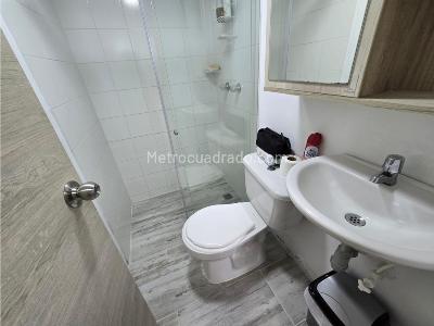 Apartamento de 3 alcobas en venta en El Trapiche, Bello, 55 m² · foto 9 de 11