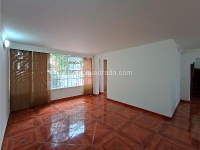Casa de 5 alcobas en venta en Pardo Rubio, Bogotá, 456 m² · foto 6 de 20