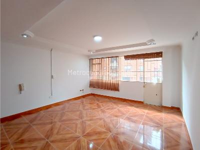 Casa de 5 alcobas en venta en Pardo Rubio, Bogotá, 456 m² · foto 20 de 20