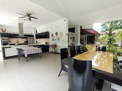 Casa de 4 alcobas en venta en Vereda El Cairo Bajo, Villavicencio, 900 m² · foto 2 de 20