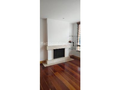 Apartamento en venta en La Carolina, Bogotá · foto 4 de 20
