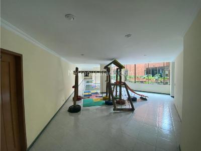Apartamento de 4 alcobas en venta en La Carolina, Bogotá, 223 m² · foto 9 de 20