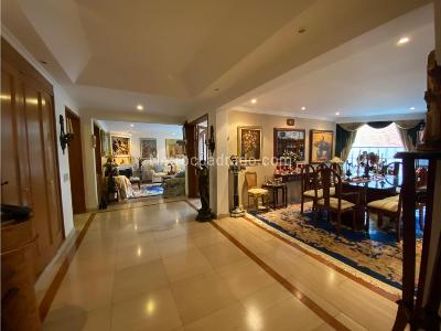 Apartamento de 4 alcobas en venta en La Carolina, Bogotá, 223 m² · foto 13 de 20