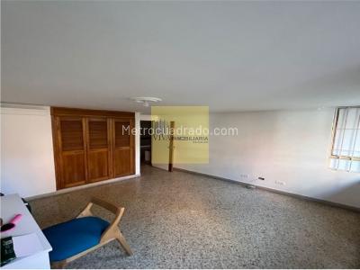 Apartamento de 4 alcobas en venta en Laureles, Medellín, 167 m² · foto 5 de 16