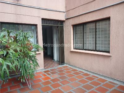 Apartamento de 3 alcobas en venta en Conquistadores, Medellín, 105 m² · foto 5 de 12