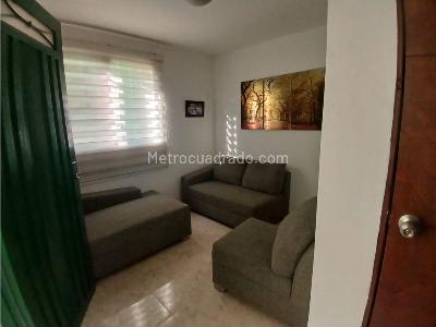 Casa de 3 alcobas en venta en Robledo, Medellín, 75 m² · foto 2 de 20