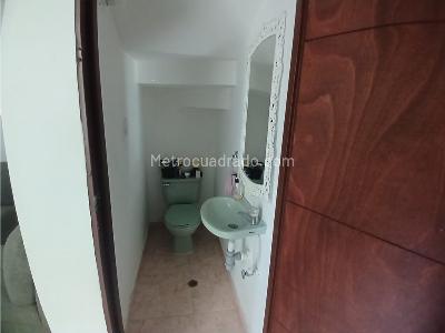 Casa de 3 alcobas en venta en Robledo, Medellín, 75 m² · foto 11 de 20