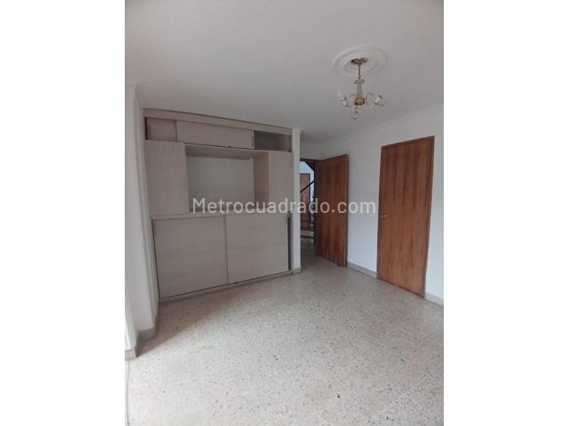 Casa – Medellín, Colón, La Candelaria - Más