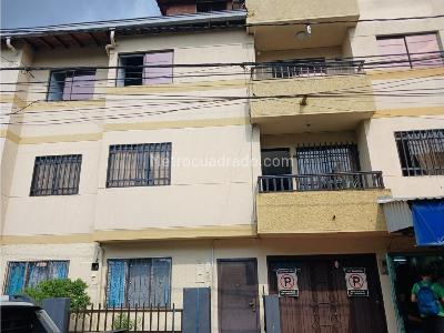 Casa de 5 alcobas en venta en Guayabal, Medellín, 147 m² · foto 2 de 20