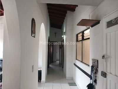 Casa de 5 alcobas en venta en Guayabal, Medellín, 147 m² · foto 9 de 20