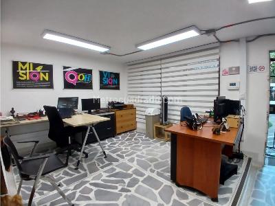 Casa de 3 alcobas en venta en Belen, Medellín, 300 m² · foto 3 de 20
