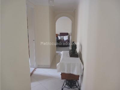 Apartamento en venta en El Poblado, Medellín · foto 5 de 13