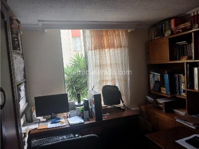 Apartamento en venta en El Poblado, Medellín · foto 7 de 13