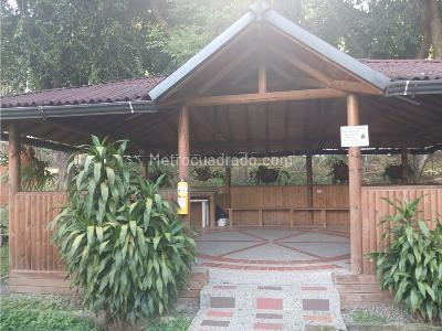 Apartamento en venta en El Poblado, Medellín · foto 9 de 13