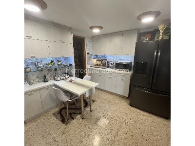 Apartamento en venta en Castropol, Medellín · foto 8 de 20