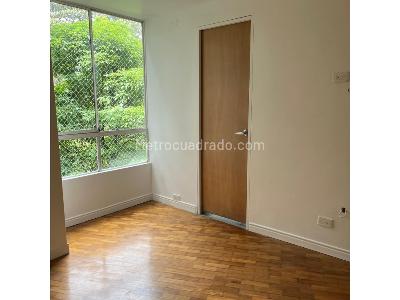 Apartamento de 4 alcobas en venta en El Poblado, Medellín, 101 m² · foto 15 de 19