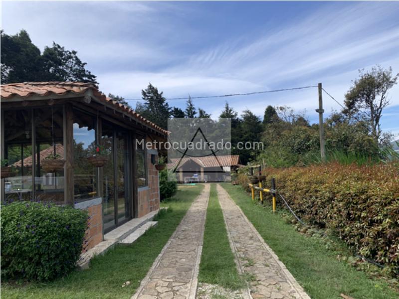 Casa – Guarne - Más