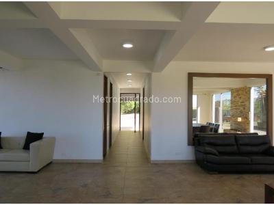 Casa de 2 alcobas en venta en Alto Del Escobero, Envigado, 450 m² · foto 15 de 20