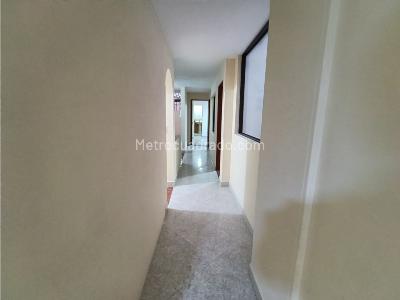 Casa de 3 alcobas en venta en Cabañas, Bello, 120 m² · foto 5 de 17