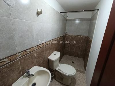 Casa de 3 alcobas en venta en Cabañas, Bello, 120 m² · foto 12 de 17