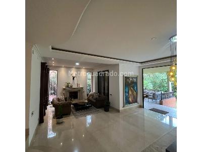 Casa de 4 alcobas en venta en El Tesoro, Medellín, 409 m² · foto 3 de 20