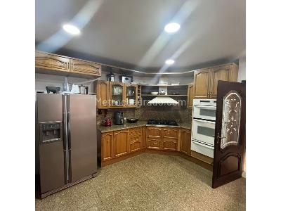 Casa de 4 alcobas en venta en El Tesoro, Medellín, 409 m² · foto 10 de 20
