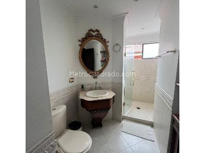Casa de 4 alcobas en venta en El Tesoro, Medellín, 409 m² · foto 19 de 20