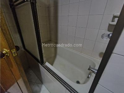 Apartamento de 4 alcobas en venta en Los Rosales, Bogotá, 235 m² · foto 5 de 20