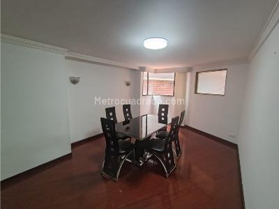 Apartamento de 4 alcobas en venta en Los Rosales, Bogotá, 235 m² · foto 13 de 20