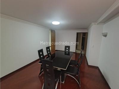 Apartamento de 4 alcobas en venta en Los Rosales, Bogotá, 235 m² · foto 14 de 20