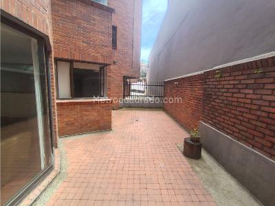 Apartamento de 4 alcobas en venta en Los Rosales, Bogotá, 235 m² · foto 17 de 20