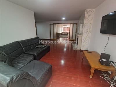 Apartamento de 4 alcobas en venta en Los Rosales, Bogotá, 235 m² · foto 19 de 20