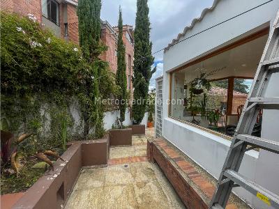 Casa de 4 alcobas en venta en Villa De Aranjuez, Bogotá, 917 m² · foto 9 de 20
