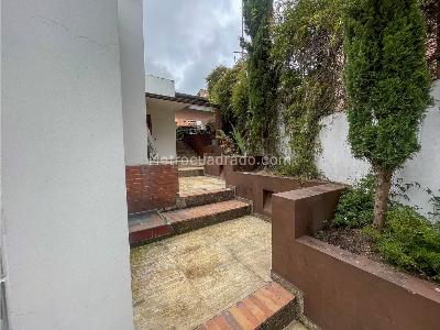 Casa de 4 alcobas en venta en Villa De Aranjuez, Bogotá, 917 m² · foto 11 de 20