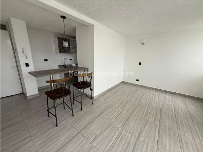 Apartamento de 2 alcobas en venta en Poblado I, Pereira, 45 m² · foto 2 de 20