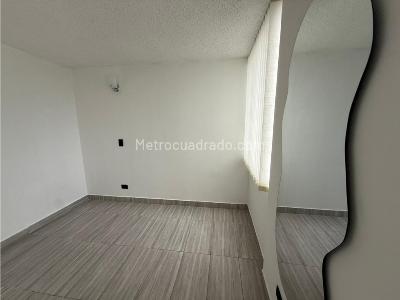 Apartamento de 2 alcobas en venta en Poblado I, Pereira, 45 m² · foto 10 de 20