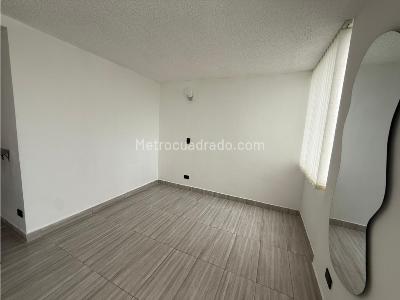 Apartamento de 2 alcobas en venta en Poblado I, Pereira, 45 m² · foto 11 de 20