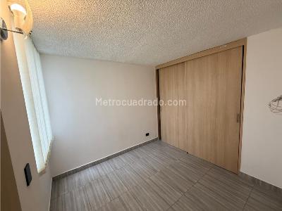 Apartamento de 2 alcobas en venta en Poblado I, Pereira, 45 m² · foto 14 de 20