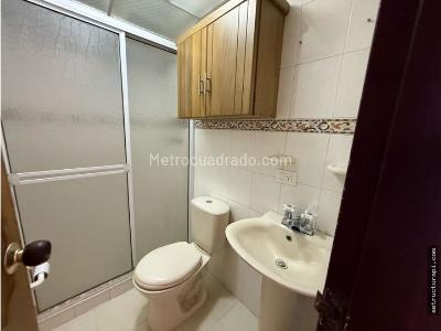 Apartamento en venta en Prado Centro, Medellín · foto 3 de 7