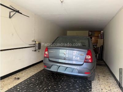 Casa de 5 alcobas en venta en La Florida, Medellín, 240 m² · foto 11 de 14