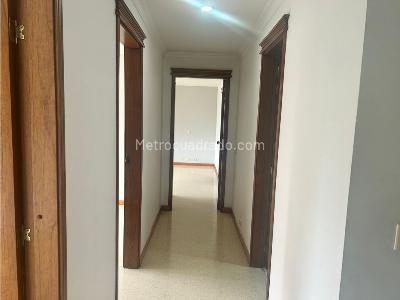 Apartamento en venta en Laureles, Medellín · foto 5 de 20