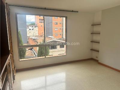 Apartamento en venta en Laureles, Medellín · foto 12 de 20
