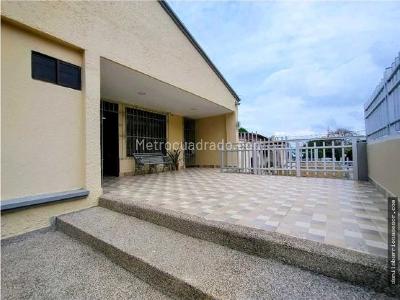 Casa de 5 alcobas en venta en Mercedes Norte, Barranquilla, 245 m² · foto 4 de 20