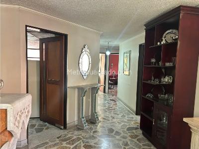 Apartamento de 4 alcobas en venta en Laureles, Medellín, 144 m² · foto 7 de 20