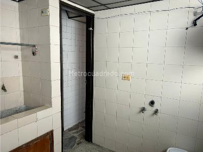Apartamento de 4 alcobas en venta en Laureles, Medellín, 144 m² · foto 18 de 20