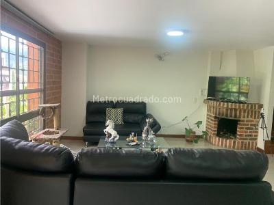 Casa de 3 alcobas en venta en Cataluña, Sabaneta, 217 m² · foto 11 de 20