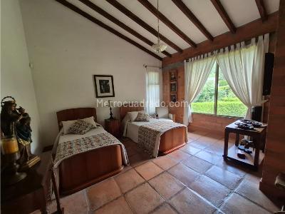 Casa de 4 alcobas en venta en El Tigre, Pereira, 380 m² · foto 9 de 20